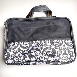 New cosmetic bag